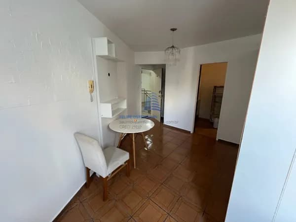 Kitnet com vaga de garagem, em frente à ufsc, Florianópolis/SC, mobiliado, vista livre