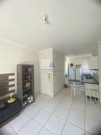 Apartamento de 2 dormitórios, sacada com churrasqueira, 1 vaga garagem, Florianópolis/SC