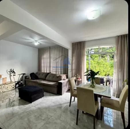 Apartamento reformado e mobiliado em Saco dos Limões, Florianópolis/SC