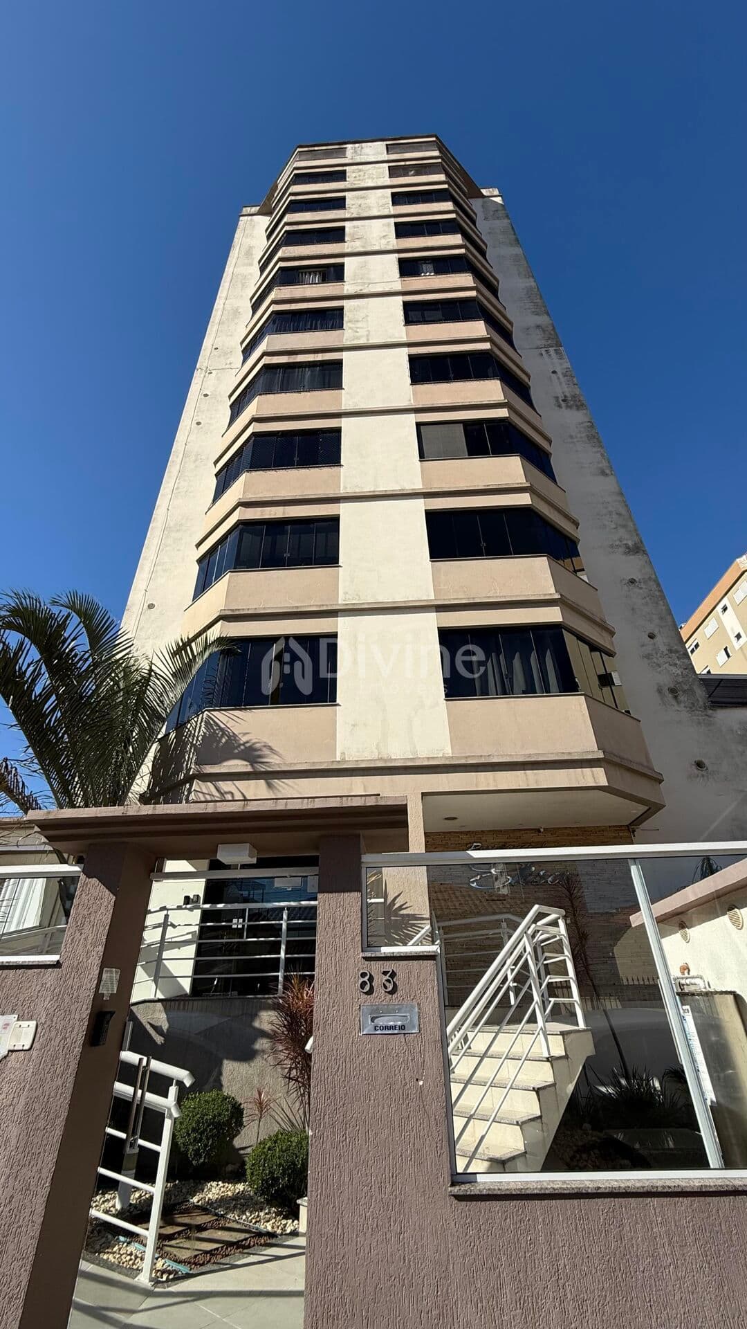 APARTAMENTO NO CENTRO