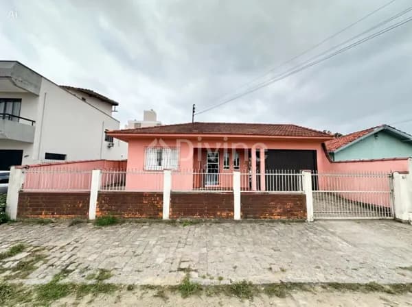 Casa em Tubarão - Santo Antônio de Pádua