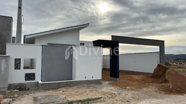 CASA NO LOTEAMENTO ARINO BRESSAN - MANGÂNES