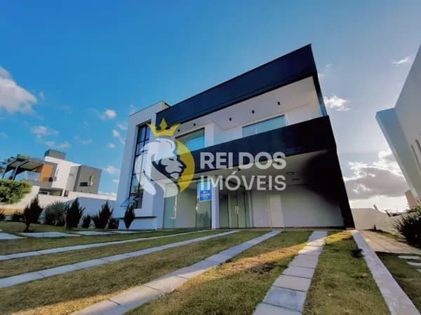 EXCELENTE CASA EM CONDOMÍNIO EM GARANHUNS
