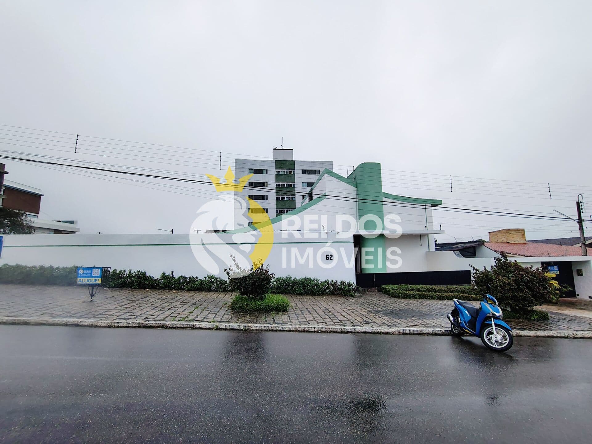 Casa Comercial