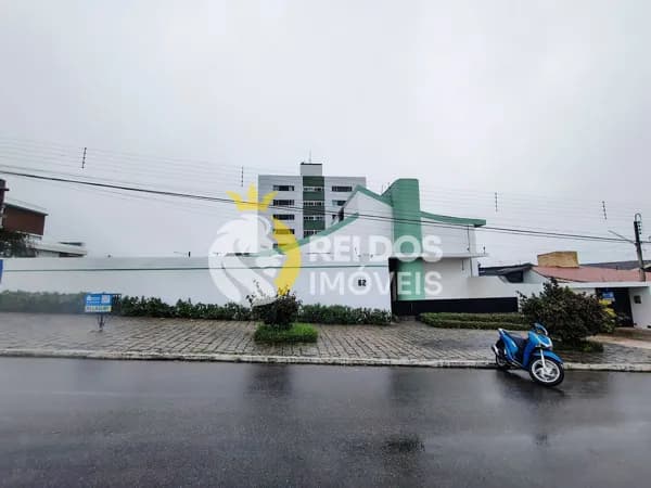 Casa Comercial