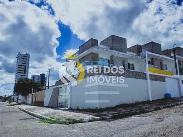 CASA ALTO PADRÃO - NA MELHOR LOCALIDADE DE TODA A GARANHUNS!!!