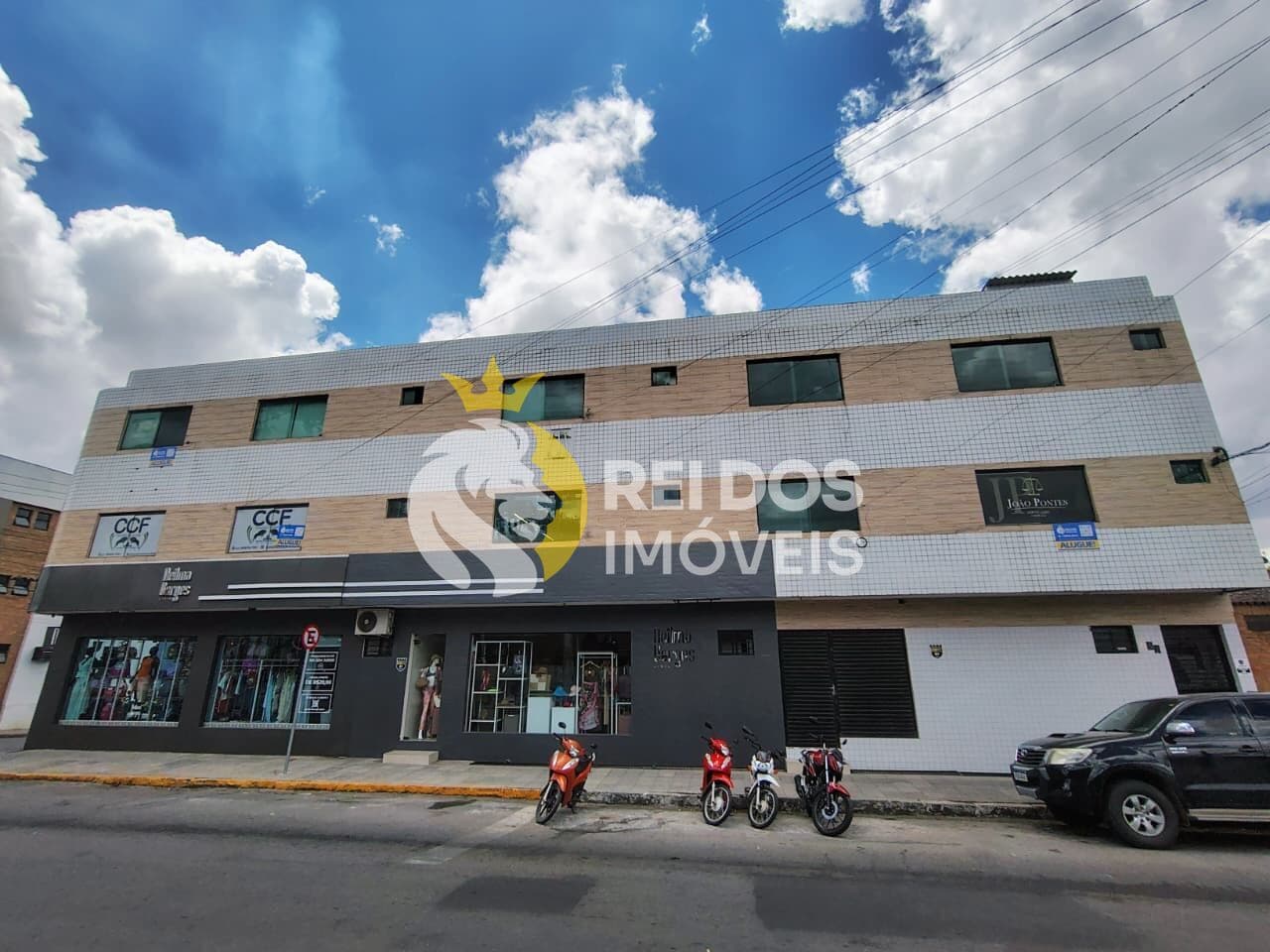 SALA COMERCIAL VIZINHO A FONTE LUMINOSA
