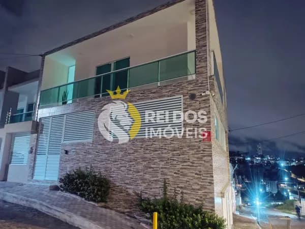 Casa Alto Padrão dentro da cidade - Próximo ao Centro de Garanhuns