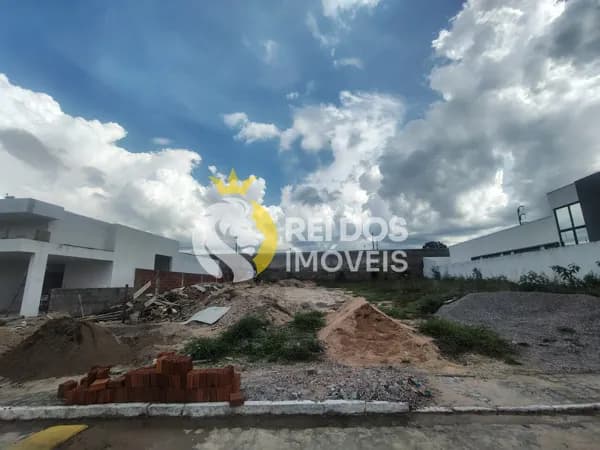 Terreno no condomínio Portal das Colinas