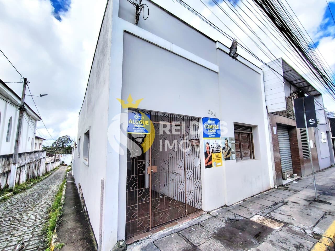 Casa - Residencial / Comercial