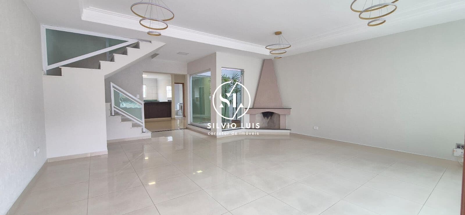 SOBRADO TRIPLEX