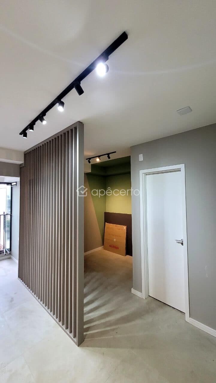 Apartamento mobiliado e decorado a venda em Moema.