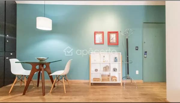 60m² com 2 dormitórios e vaga mobiliado e decorado.