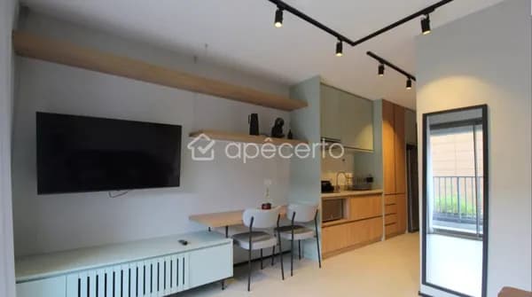 Studio mobiliado de 45m² com varanda e vaga .