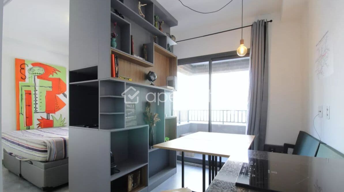 Studio mobiliado e decorado