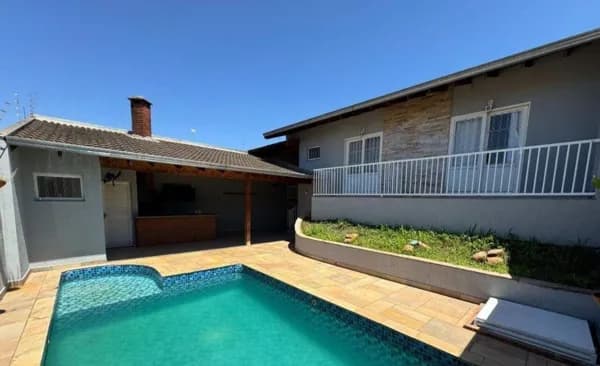 Casa à venda em Londrina/PR