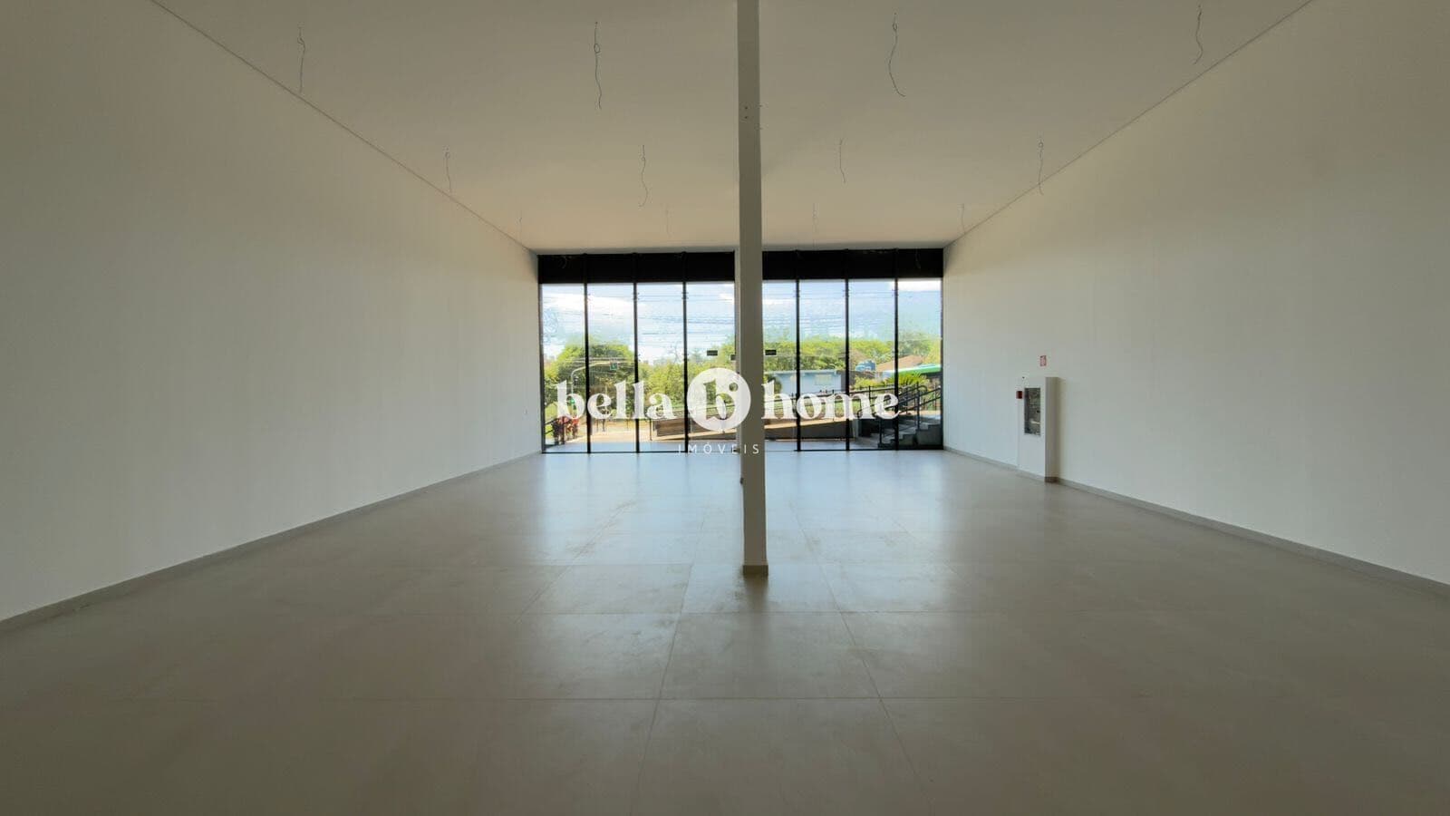 Loja Ponto Comercial em Gleba Fazenda Palhano, Londrina/PR