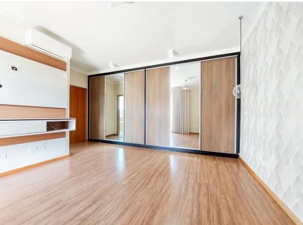 Casa à venda em Londrina/PR