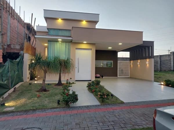 Casa à venda em Londrina/PR