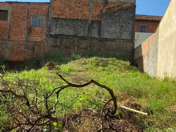 Terreno à venda em Londrina/PR