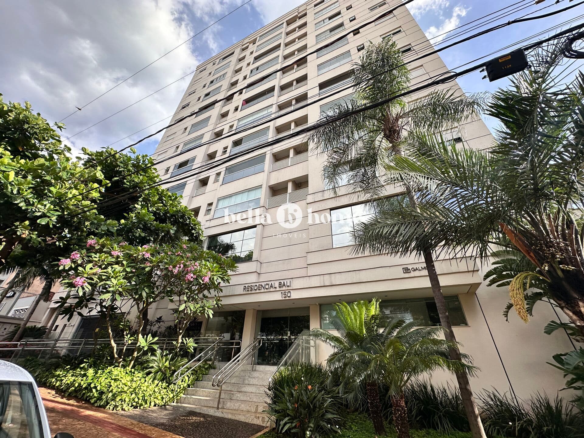 ED. BALI I APTO. SEMIMOBILIADO PARA LOCAÇÃO I 1 DORM. (1 SUÍTE)