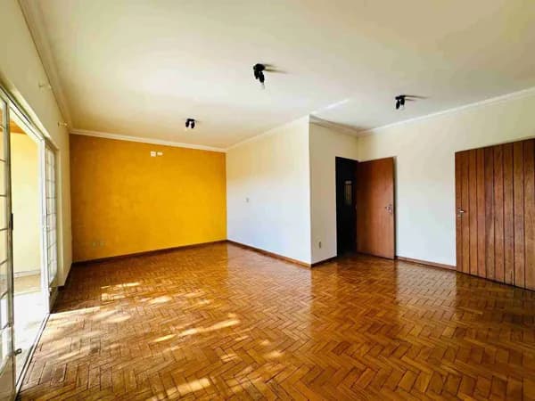 Casa à venda em Londrina/PR