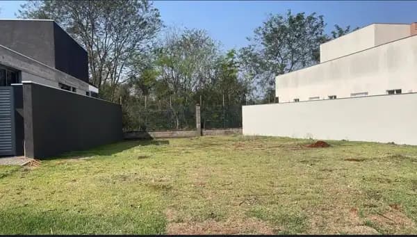 Terreno à venda em Londrina/PR