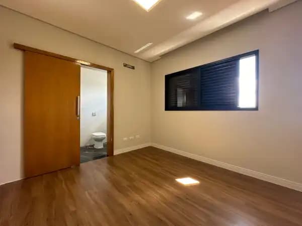 Casa à venda em Londrina/PR