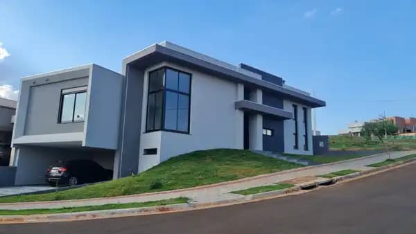 Casa à venda em Londrina/PR