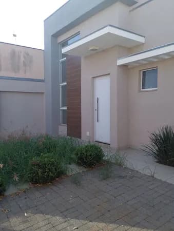 Casa à venda em Londrina/PR