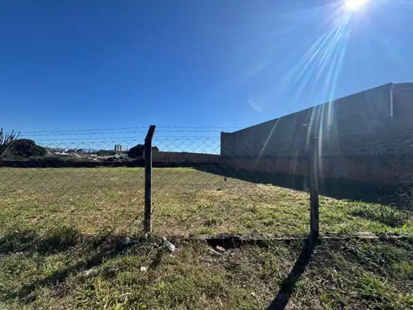 Terreno à venda em Londrina/PR