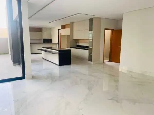 Casa à venda em Londrina/PR