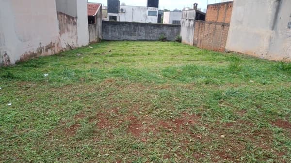 Terreno à venda em Londrina/PR