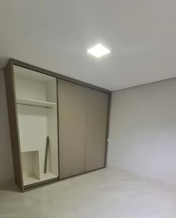 Casa à venda em Londrina/PR