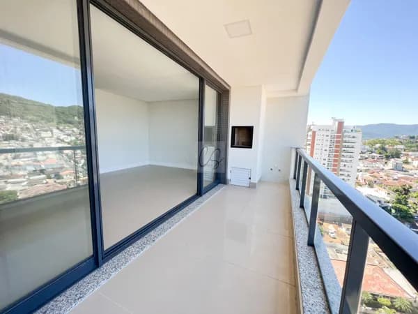 Apartamento Alto Padrão em Agronômica, Florianópolis/SC