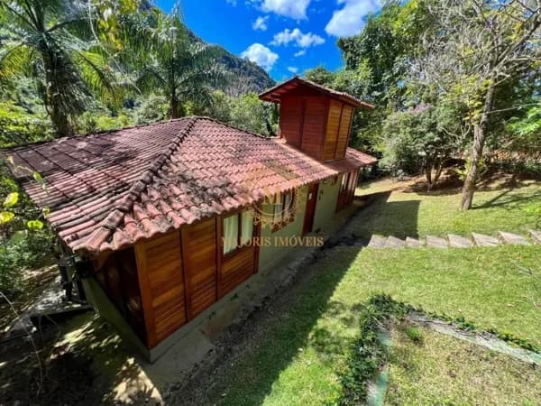 Casa à venda no bairro Biriricas em Domingos Martins/ES