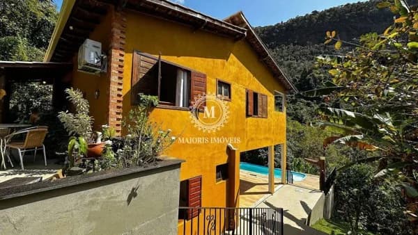Casa à venda no bairro Biriricas em Domingos Martins/ES
