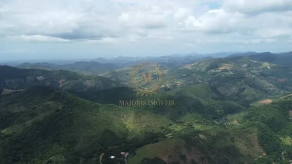 Terreno à venda no bairro Biriricas em Domingos Martins/ES