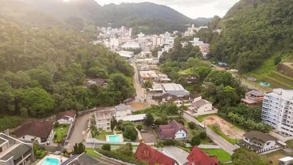 Terreno à venda no bairro Centro em Domingos Martins/ES