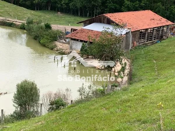 Fazenda/Sítios/Chácaras em São Bonifácio - Centro