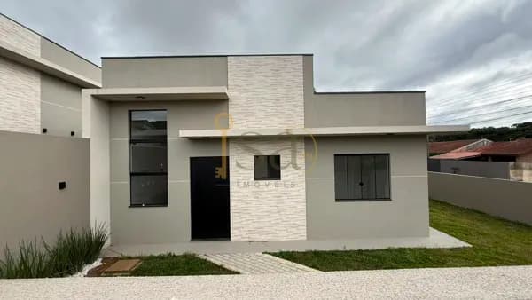 Casa em Campo Largo - Jardim Esmeralda
