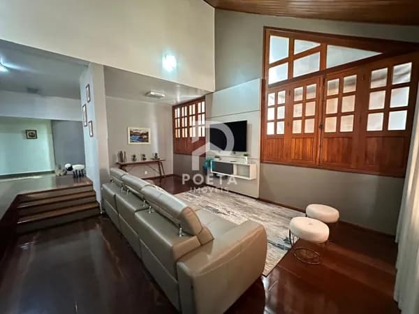 Casa em Passos - Centro