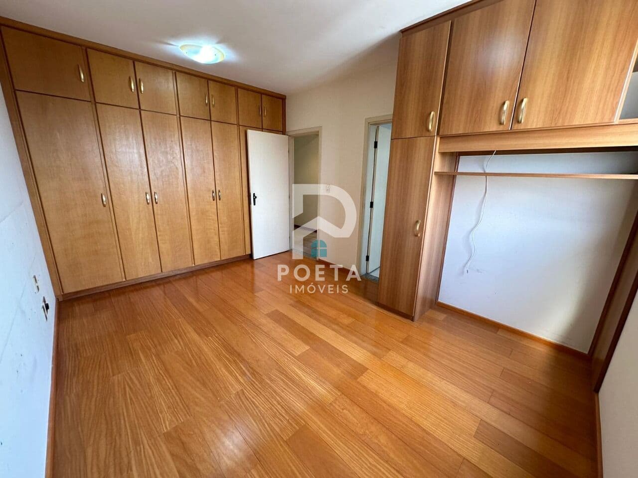 Apartamento em Passos - Centro
