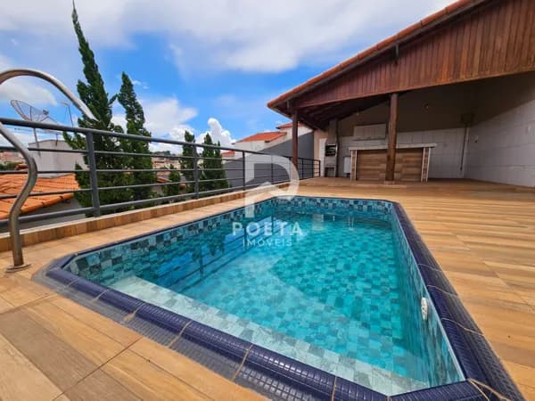 Casa em Passos - Jardim Panorama