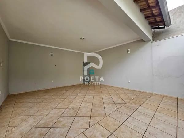 Casa em Passos - Parque Residencial Eldorado