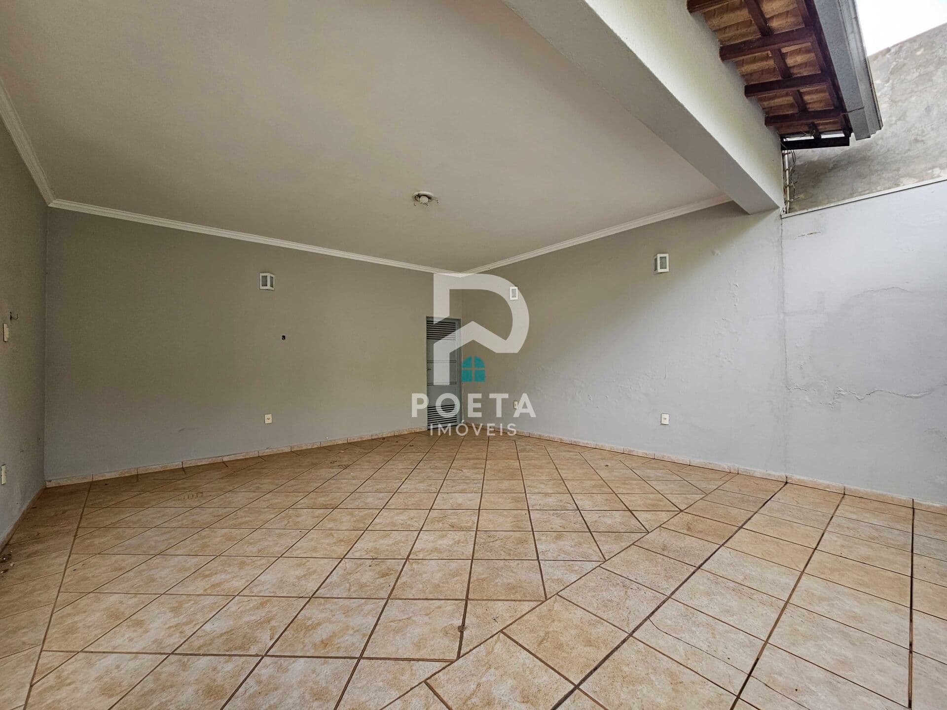 Casa em Passos - Parque Residencial Eldorado