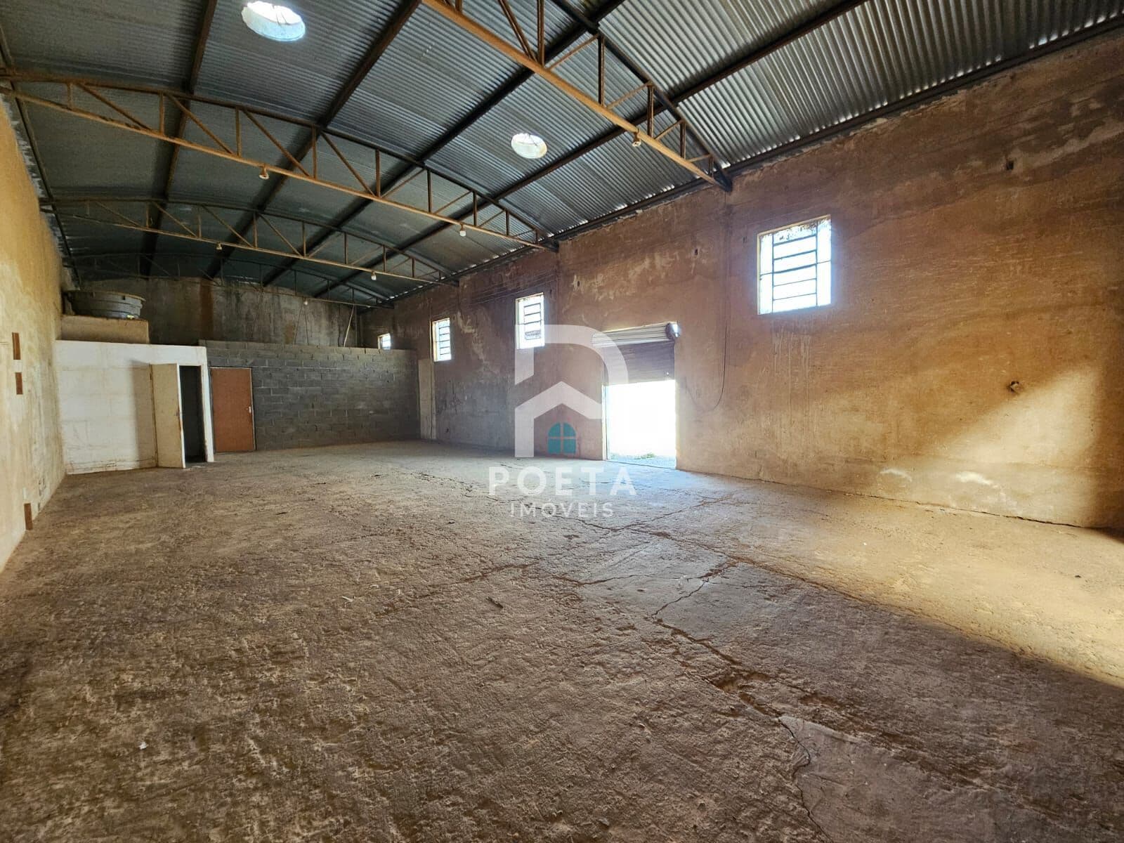 Ponto Comercial/Loja/Box em Passos - Jardim Vila Rica