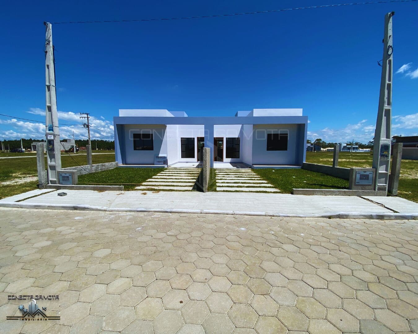 Casa Geminada Nova