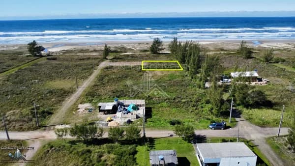 Terreno Pé na Areia