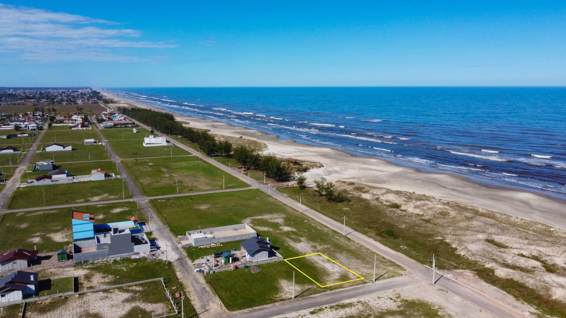 Terreno Quadra Mar no Areias Claras